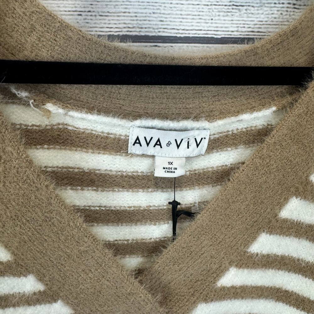 Ava & Viv Plus Size Cream & Tan Striped V-Neck Oversized Sweater Size 1X - Picture 4 of 9